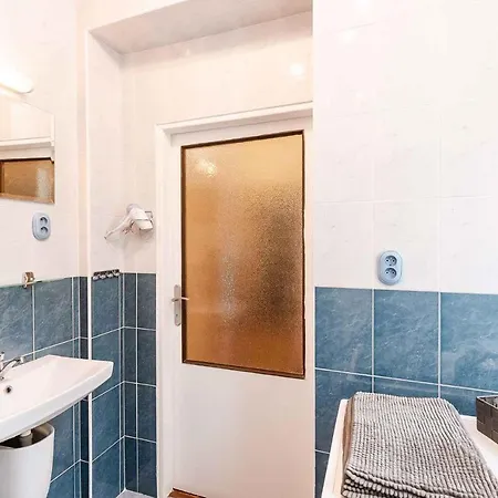 In 31434 Apartment